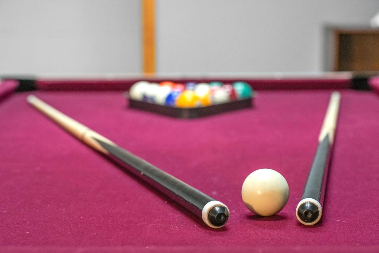 Long Lake Retreat- Hot Tub, Pool Table, Firepit Traverse City Luaran gambar
